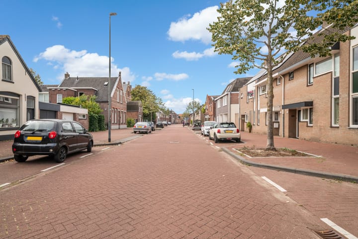 Photo 48 of Hoogstraat 99