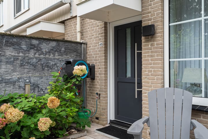 Photo 10 of Lekstraat 45