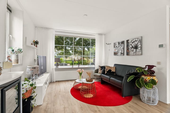 Photo 13 of Lekstraat 45