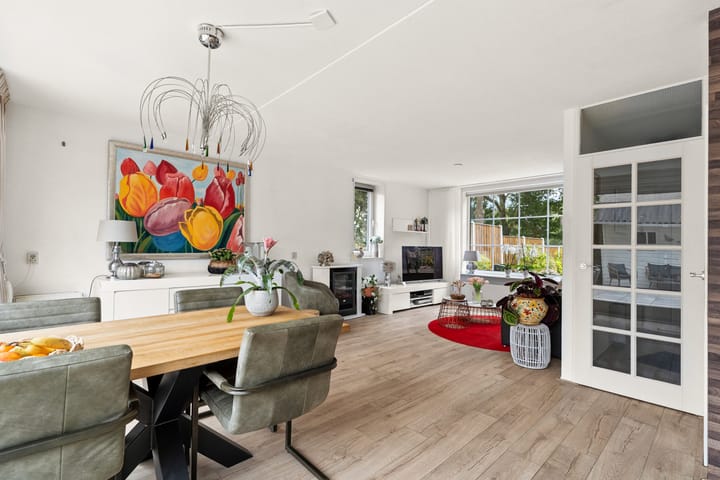 Photo 16 of Lekstraat 45