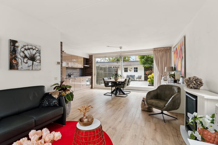 Photo 17 of Lekstraat 45