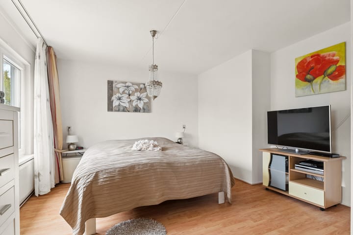 Photo 24 of Lekstraat 45