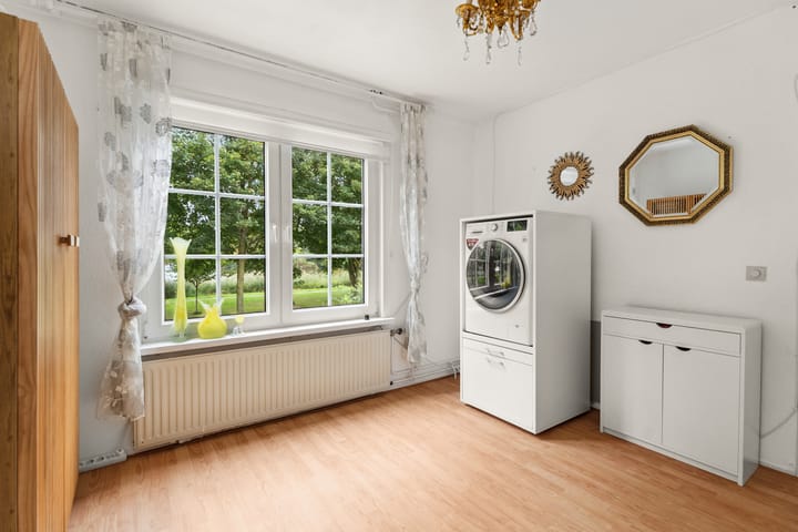 Photo 28 of Lekstraat 45