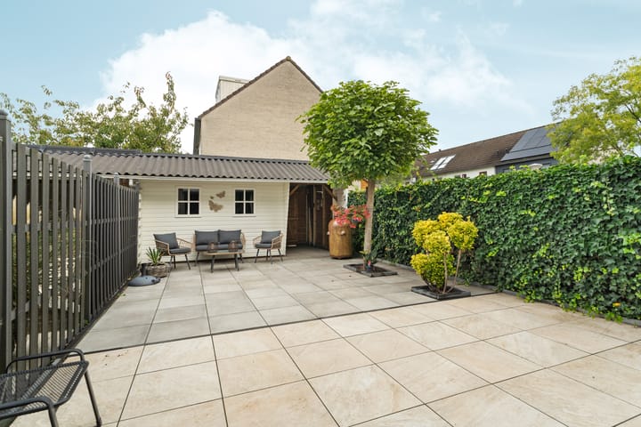 Photo 36 of Lekstraat 45