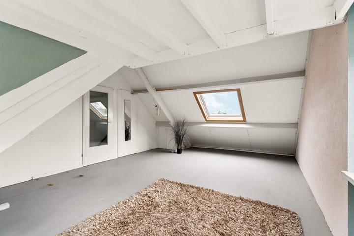 Photo 34 of Lekstraat 45