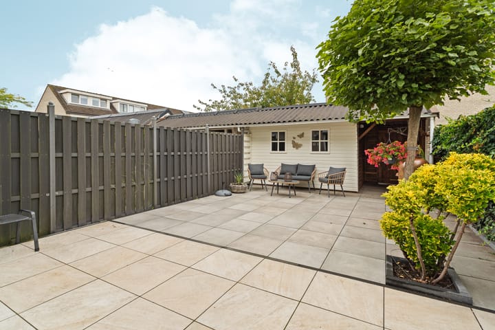 Photo 37 of Lekstraat 45