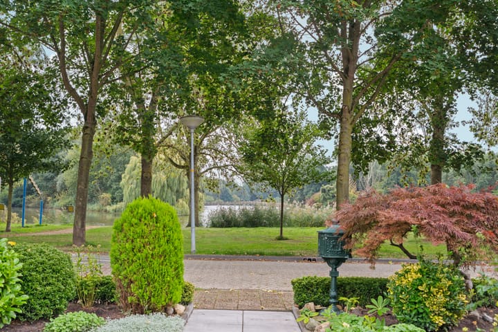 Photo 43 of Lekstraat 45