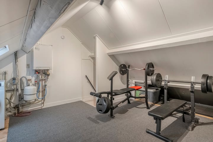 Photo 29 of Leliestraat 4