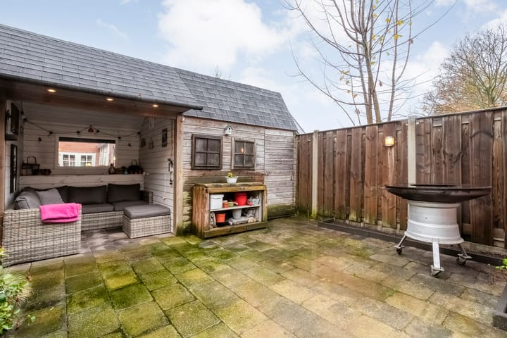 Photo 31 of Leliestraat 4