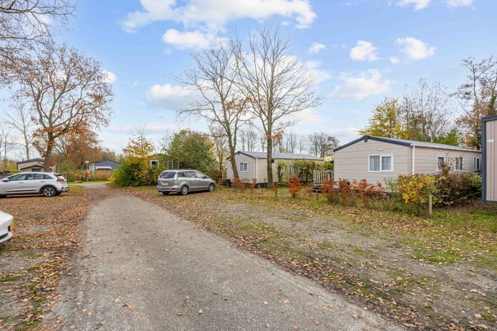 Photo 2 of Robbengat 63