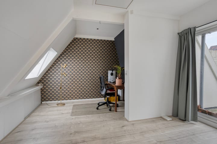 Foto 26 van Lorentzstraat 15-B