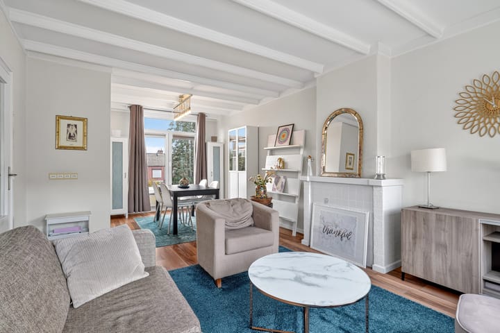 Photo 2 of Charles Vosstraat 35