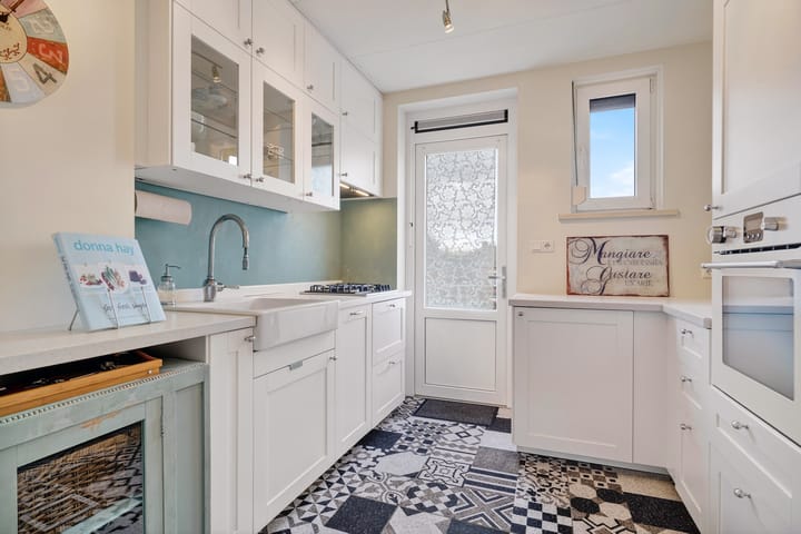 Photo 9 of Charles Vosstraat 35