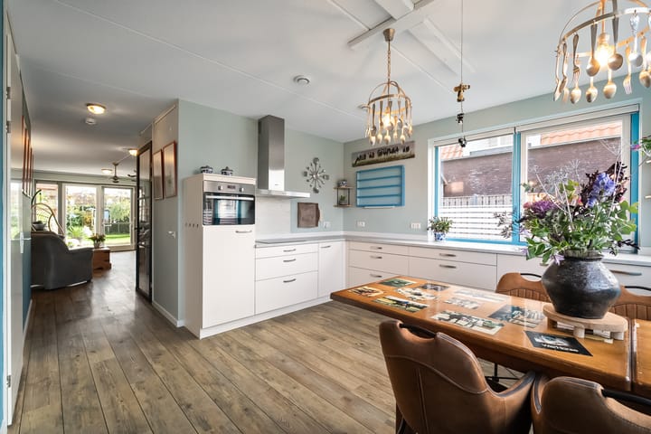 Photo 14 of Koningin Máximalaan 14