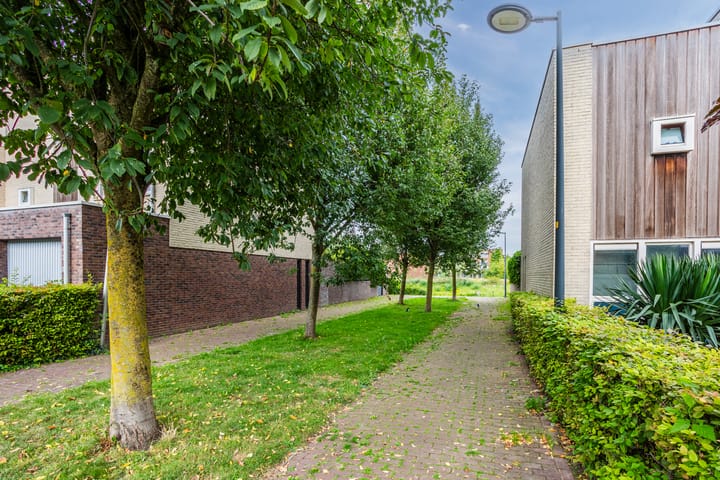 Foto 41 van Bep van Klaverenstraat 5-B