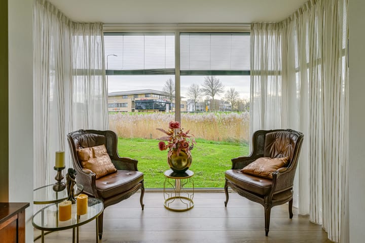 Photo 11 of Bernhardstraat 26