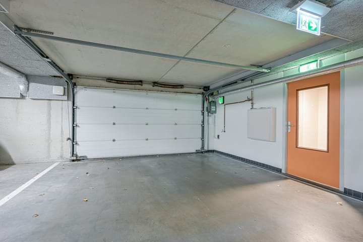 Photo 35 of Bernhardstraat 26