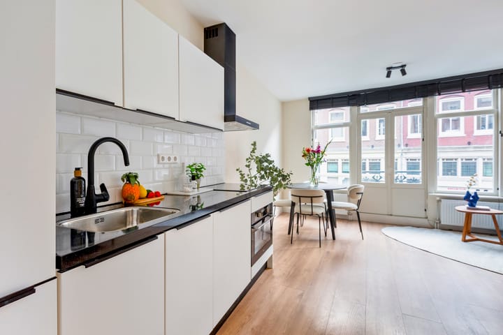 Foto 10 van Van Ostadestraat 301-1