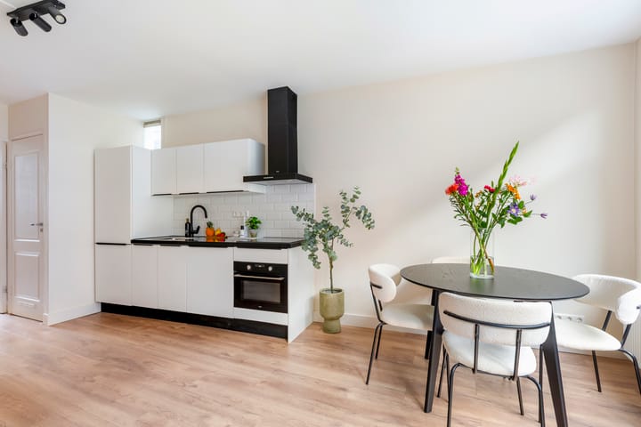 Foto 8 van Van Ostadestraat 301-1