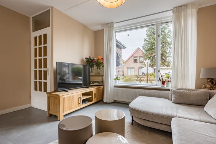 Photo 12 of Annenkamp 51