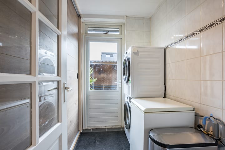 Photo 15 of Annenkamp 51