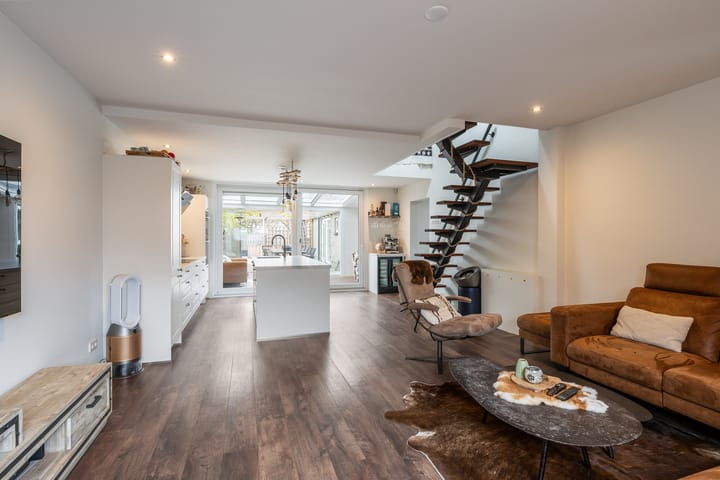 Photo 2 of Wegedoorn 19