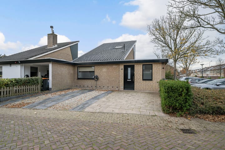 Photo 4 of Wegedoorn 19