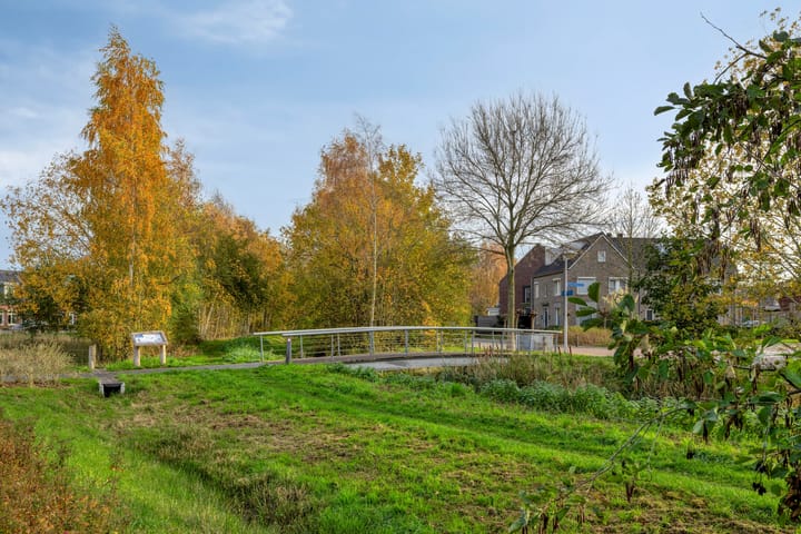 Foto 27 van Burgemeester Steeghsstraat 55