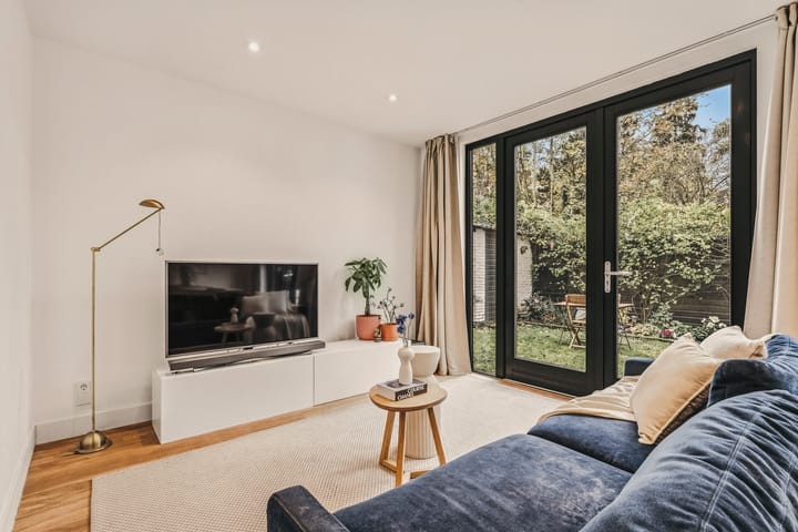 Photo 5 of Linnaeusparkweg 146-H