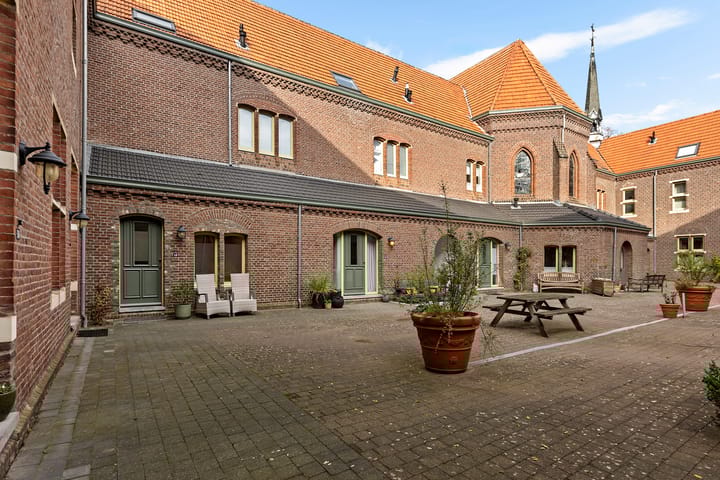 Foto 4 van Carmelitessenstraat 46