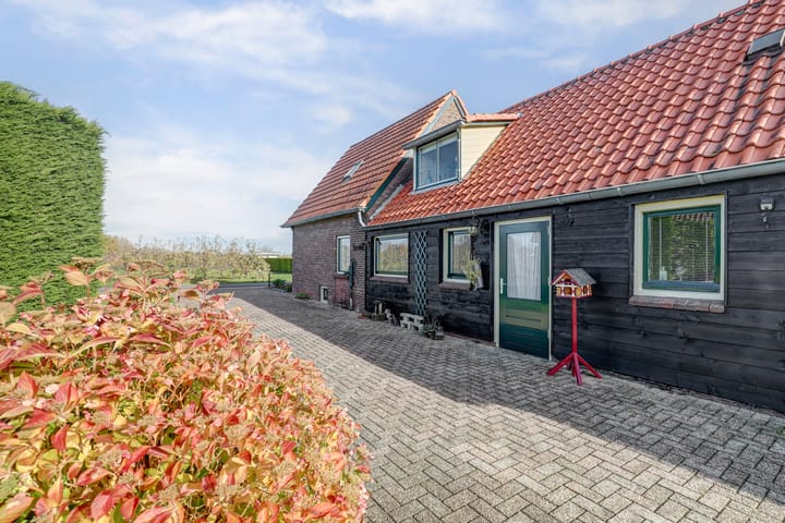 Photo 2 of Schepenstraat 6