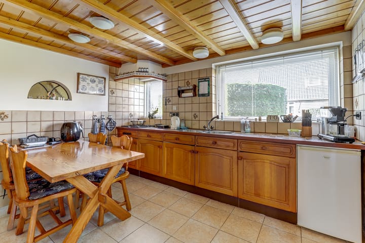 Photo 9 of Schepenstraat 6