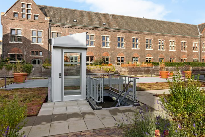 Foto 42 van Carmelitessenstraat 46