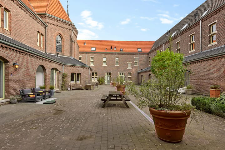 Foto 46 van Carmelitessenstraat 46