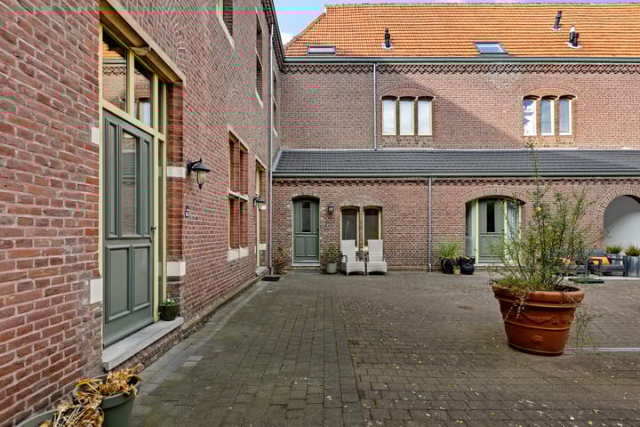 Foto 49 van Carmelitessenstraat 46