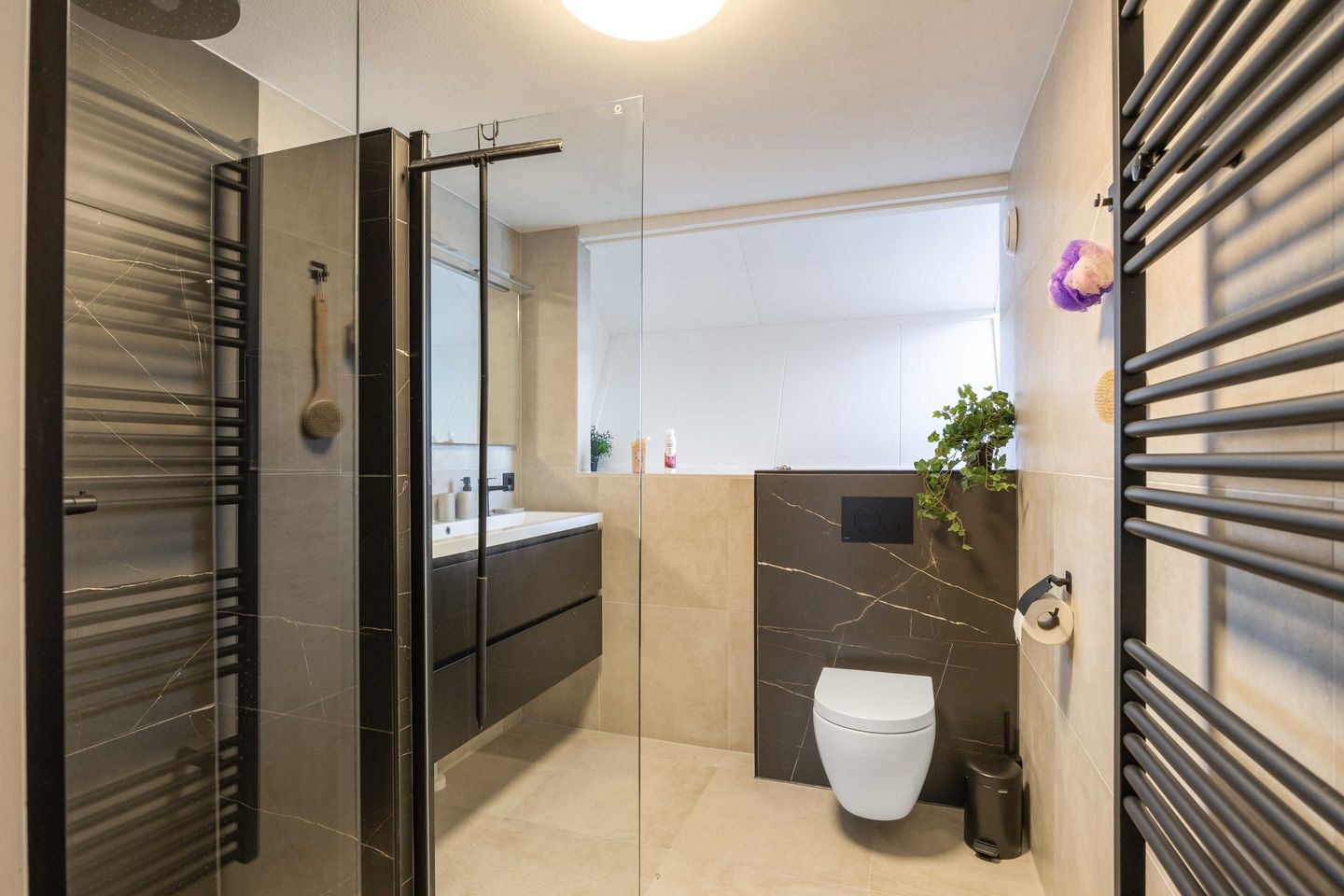 Foto 35 van Schelfhoutstraat 46