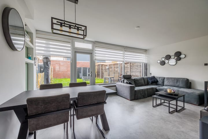 Photo 3 of Klaproosstraat 18