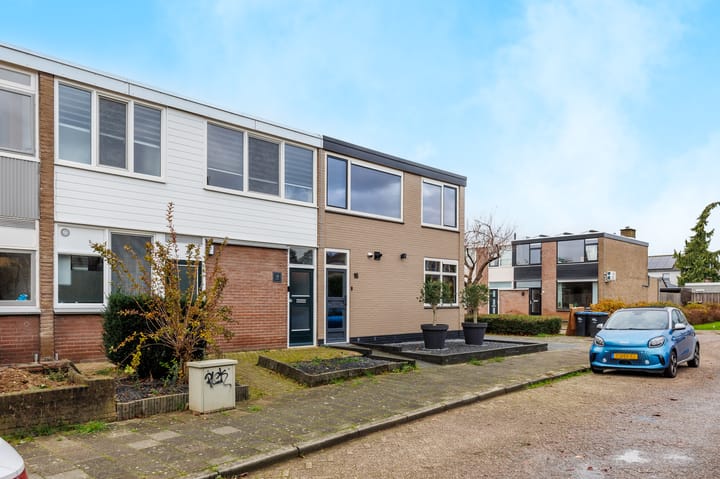 Photo 34 of Klaproosstraat 18