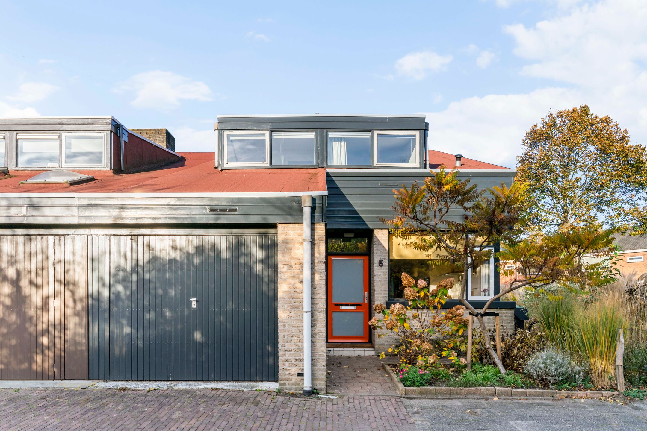 Burgemeester De Koolplantsoen 6, Voorschoten