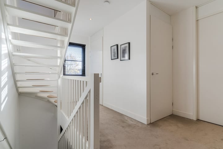 Photo 41 of de Poten 11