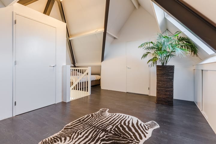 Photo 49 of de Poten 11