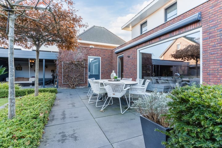 Photo 54 of de Poten 11