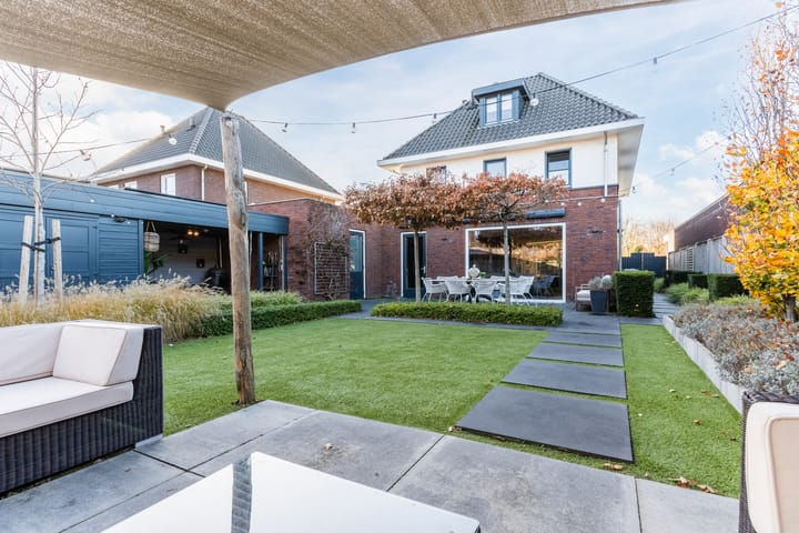 Photo 61 of de Poten 11