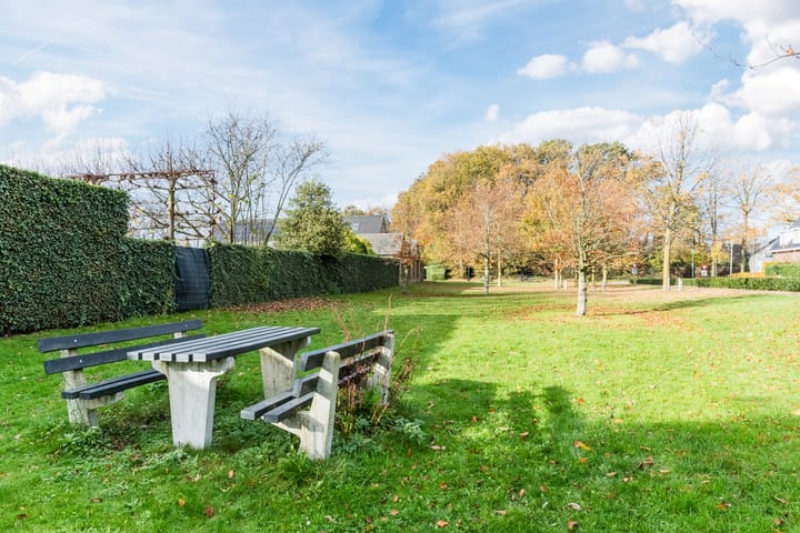 Photo 71 of de Poten 11