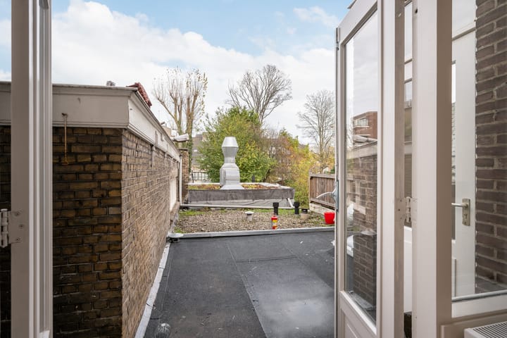 Photo 21 of Schiedamseweg 21