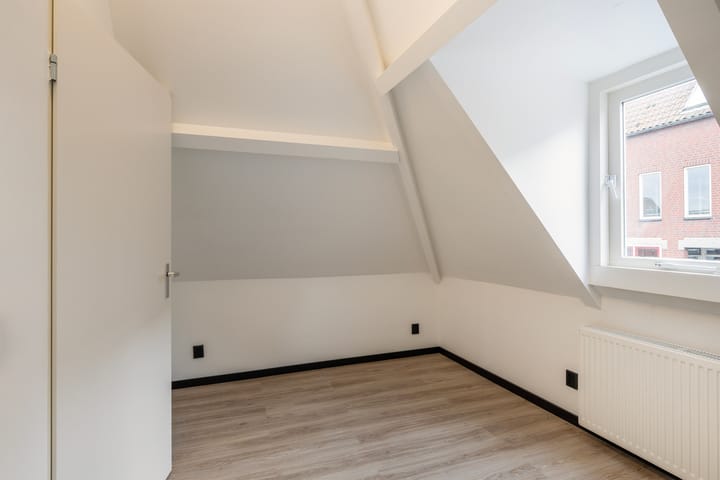 Photo 28 of Schiedamseweg 21