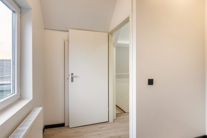 Photo 32 of Schiedamseweg 21