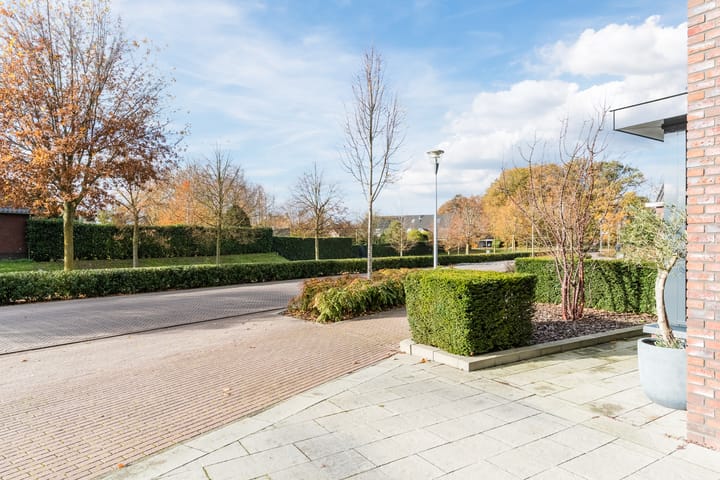 Photo 66 of de Poten 11