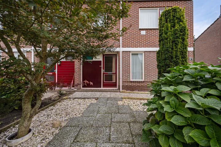 Photo 2 of Anne de Vriesstraat 21