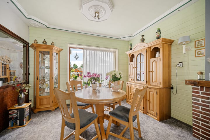 Photo 10 of Anne de Vriesstraat 21